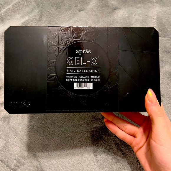 GEL-X® NATURAL SQUARE MEDIUM BOX OF TIPS - Picture 2 of 4